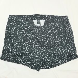 🎵  Torrid Black & White Musical Notes Shorts